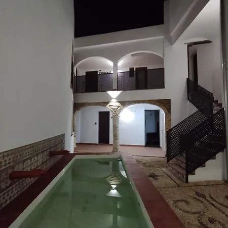 Miguel De Cervantes Centro 公寓