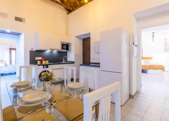 Miguel De Cervantes Centro *