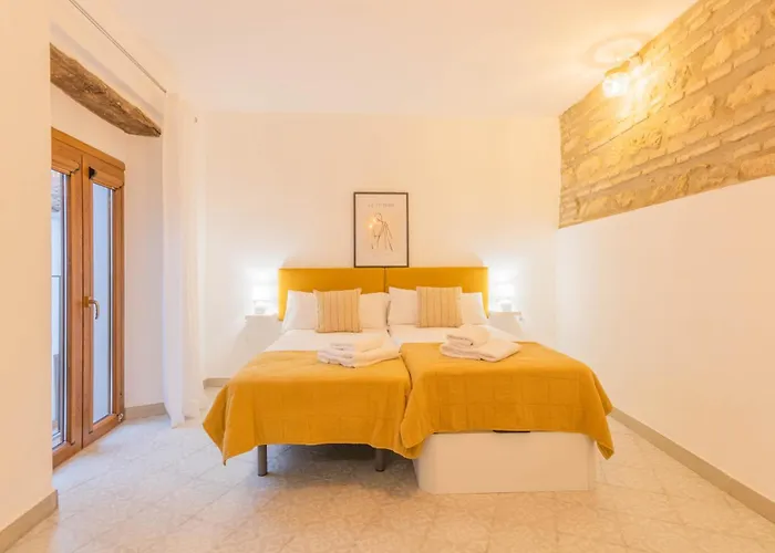 Miguel De Cervantes Centro Апартаменты