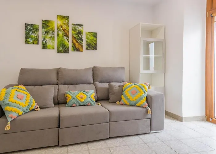 Miguel De Cervantes Centro *