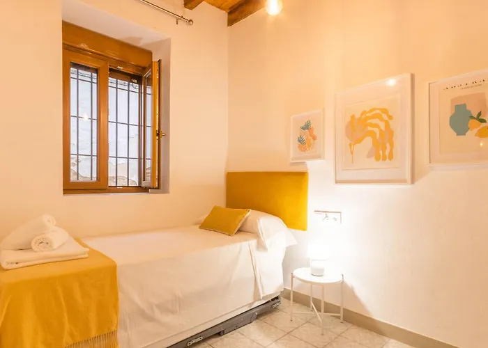 Miguel De Cervantes Centro *