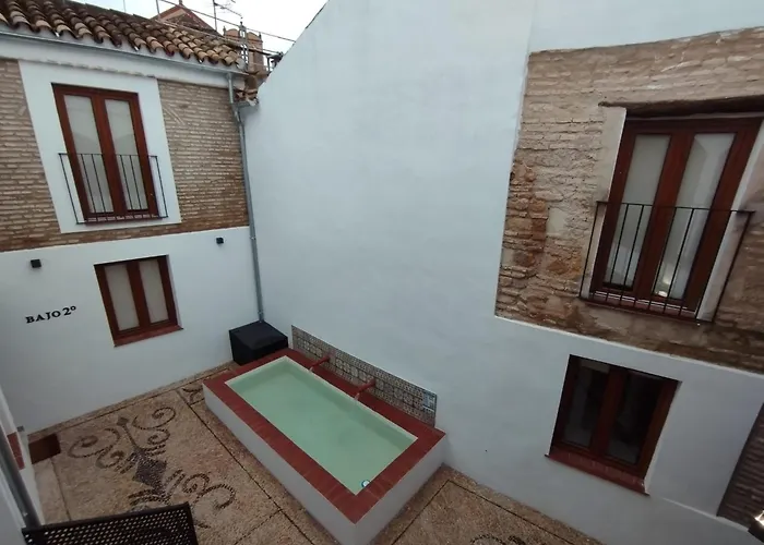 Miguel De Cervantes Centro * 科爾多瓦