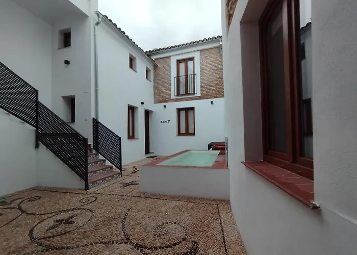 Miguel De Cervantes Centro * 科爾多瓦