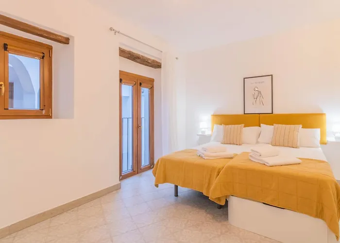 Miguel De Cervantes Centro * 科爾多瓦